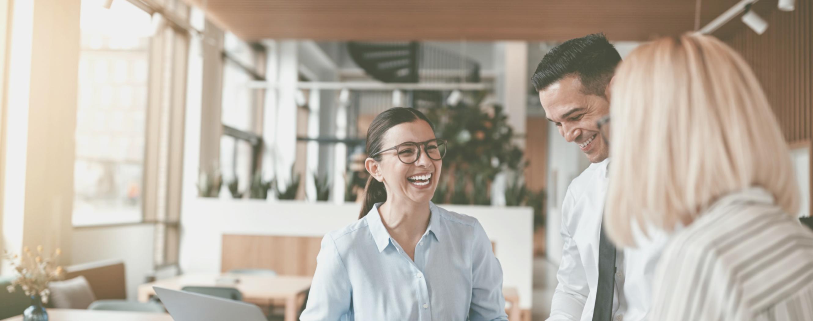 Instructor demonstrating SEO tool interface during live online class